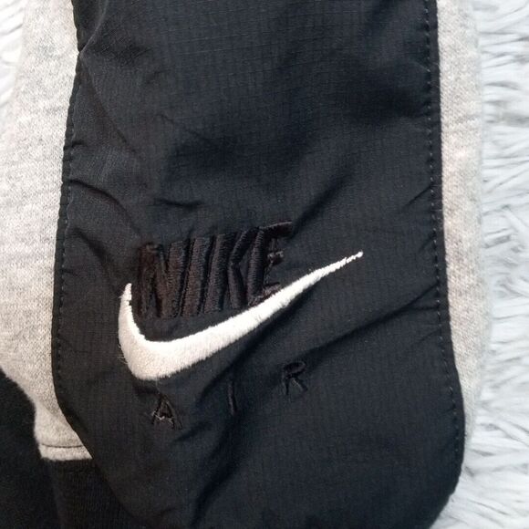 Nike Air Sweatshirt Boys XL Gray Hoodie Logo Zip Up Street wear Active Pockets - Picture 10 of 11